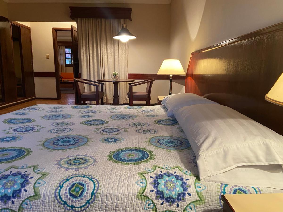 El Pantanal Hotel & Resort Puerto Quijarro  المظهر الخارجي الصورة