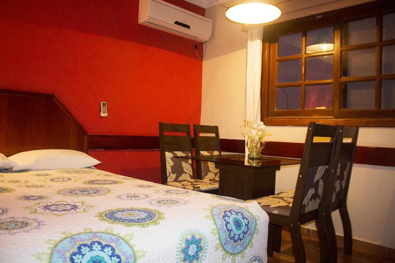 El Pantanal Hotel & Resort Puerto Quijarro  المظهر الخارجي الصورة